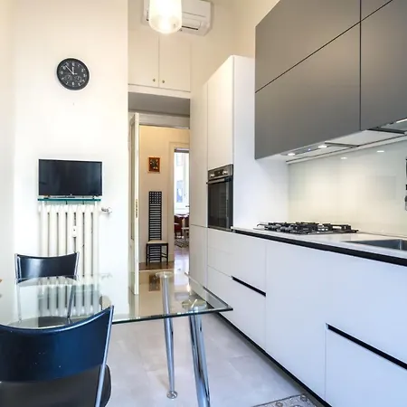 Easylife - Comoda Residenza Con Terrazzino Abitabile In Zona Sant Ambrogio Milan Exterior photo