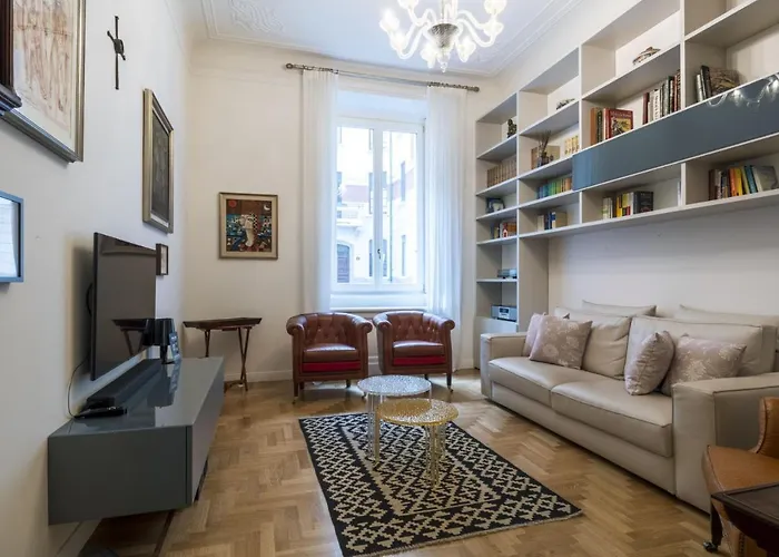 Easylife - Comoda Residenza Con Terrazzino Abitabile In Zona Sant Ambrogio