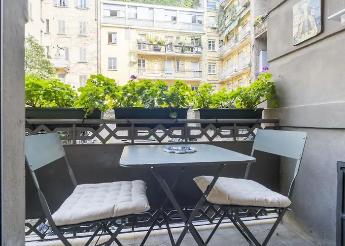 Easylife - Comoda Residenza Con Terrazzino Abitabile In Zona Sant Ambrogio