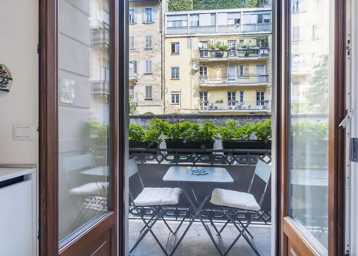 Easylife - Comoda Residenza Con Terrazzino Abitabile In Zona Sant Ambrogio
