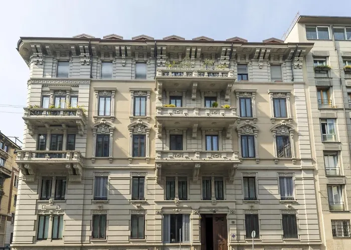 Easylife - Comoda Residenza Con Terrazzino Abitabile In Zona Sant Ambrogio